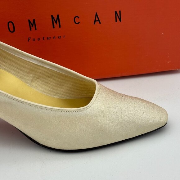 Vintage Thom McAn Heels Ivory Pumps Closed Toe Business Casual Womens 1980s 6 - Picture 2 of 8